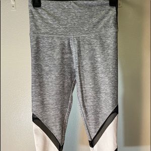 Victoria’s Secret PINK leggings